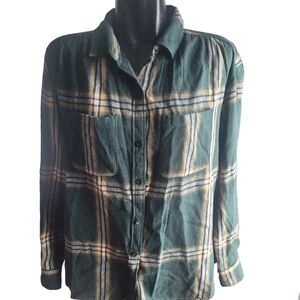 Wonderly Green and Cream Colored Plaid Flannel Shirt M